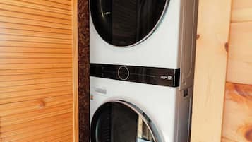 Cabin, Multiple Beds, Patio (Cedar Villa) | Laundry