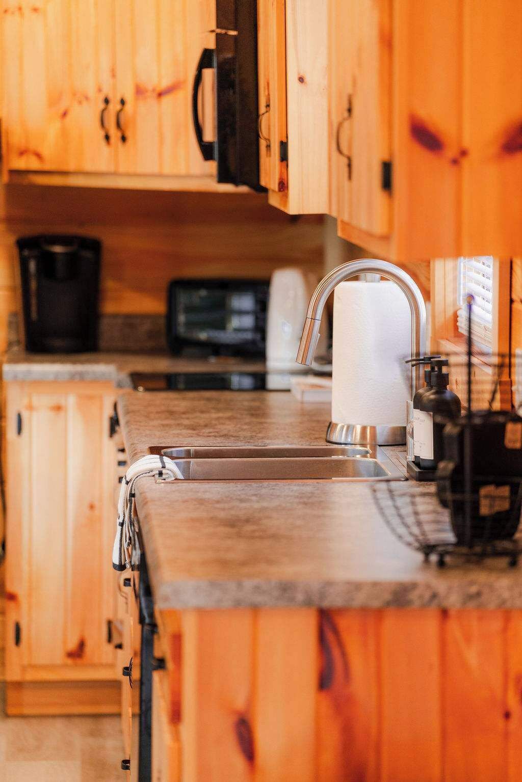 Cabin, Multiple Beds, Patio (Cedar Villa) | Private kitchen