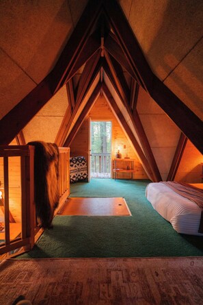 Cabin, Multiple Beds, Hot Tub, Partial Sea View (NordHavn) | 2 bedrooms, individually decorated, individually furnished, bed sheets - Waterfront A- Frame With Dock, Canoe + Kayaks (Amanda)