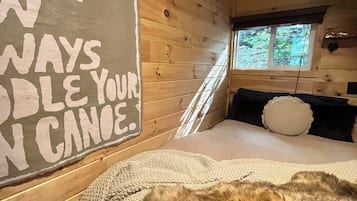 Cabin, Multiple Beds, Hot Tub, Partial Sea View (NordHavn) | 2 bedrooms, individually decorated, individually furnished, bed sheets