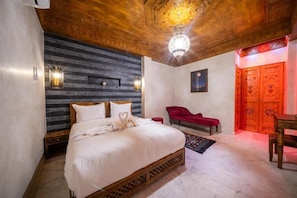 Junior Suite | In-room safe, iron/ironing board, free WiFi - Riad Nadalinn (Marrakesh)