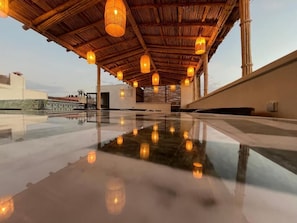 Outdoor dining - Riad Nadalinn (Marrakesh)