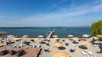 Private beach, sun-loungers, beach umbrellas, beach towels