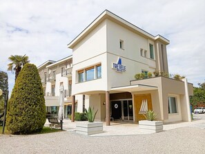 Fachada del alojamiento