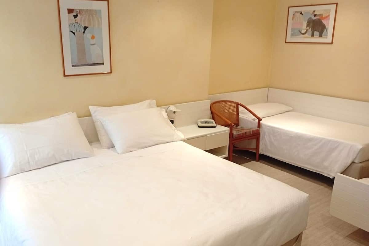Standard Double Room, Balcony, Garden View | In-room safe, desk, free WiFi, bed sheets