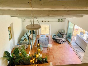 Living area - Village house with 2 terraces a stone's throw from Villedieu's mythical square (Villedieu)