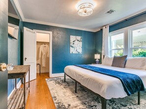 3 sovrum, skrivbord, strykjärn/strykbräda och gratis wi-fi