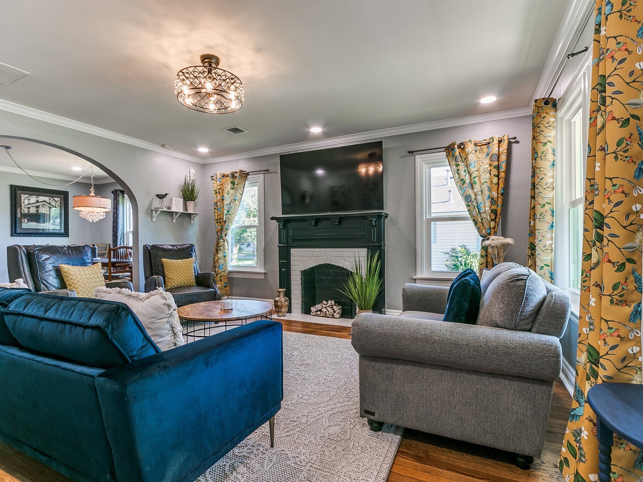 智能电视、电子游戏