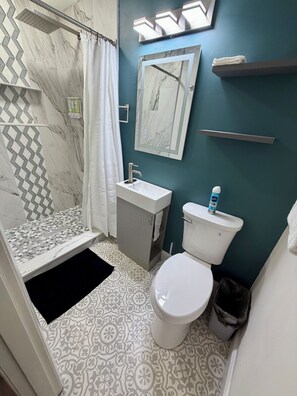 Towels, soap, toilet paper