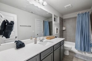House | Bathroom