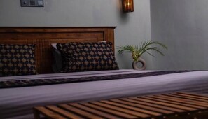 In-room safe, desk, blackout drapes, free WiFi - (Habaraduwa)