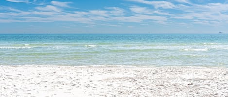 Ferienhütte, Mehrere Betten (The Rookery III 4009) | Strand