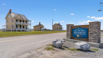 Cabane, plusieurs lits (The Rookery III 4009) | Extérieur