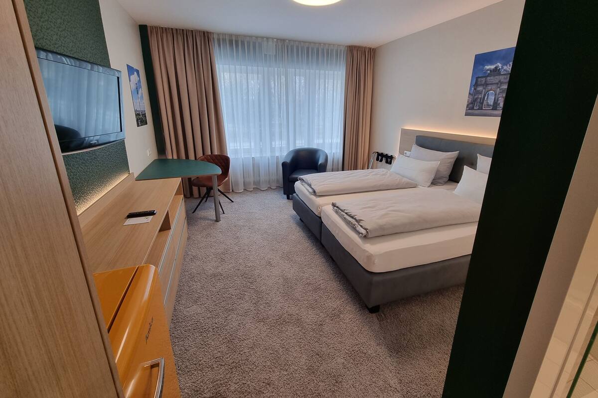 In-room safe, blackout curtains, soundproofing, iron/ironing board