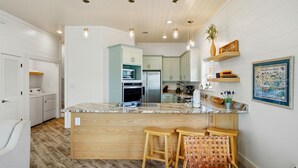 House, Multiple Beds (The Yellow Rose #3) | Private kitchen | Oven, toaster - The Yellow Rose #3 (Gulf Shores)