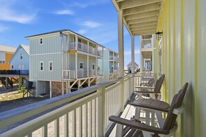 Ferienhaus, Mehrere Betten (The Yellow Rose #3) | Unterkunftsgelände