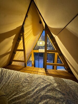 Bed sheets - Tipi Lodge Glamp 'Marguerite' with Direct Forest Access, Private Terrace & Air Conditioning (Le Boulou)