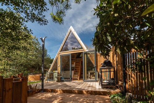 Tipi Lodge Glamp 'Marguerite' mit nordischem Bad, privater Terrasse und Klimaanlage