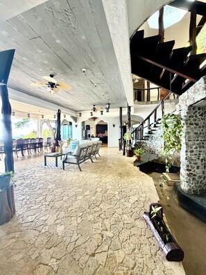 Interior - Beautiful 10-bedroom house with AC in Provincia de Guanacaste (Provincia de Guanacaste)
