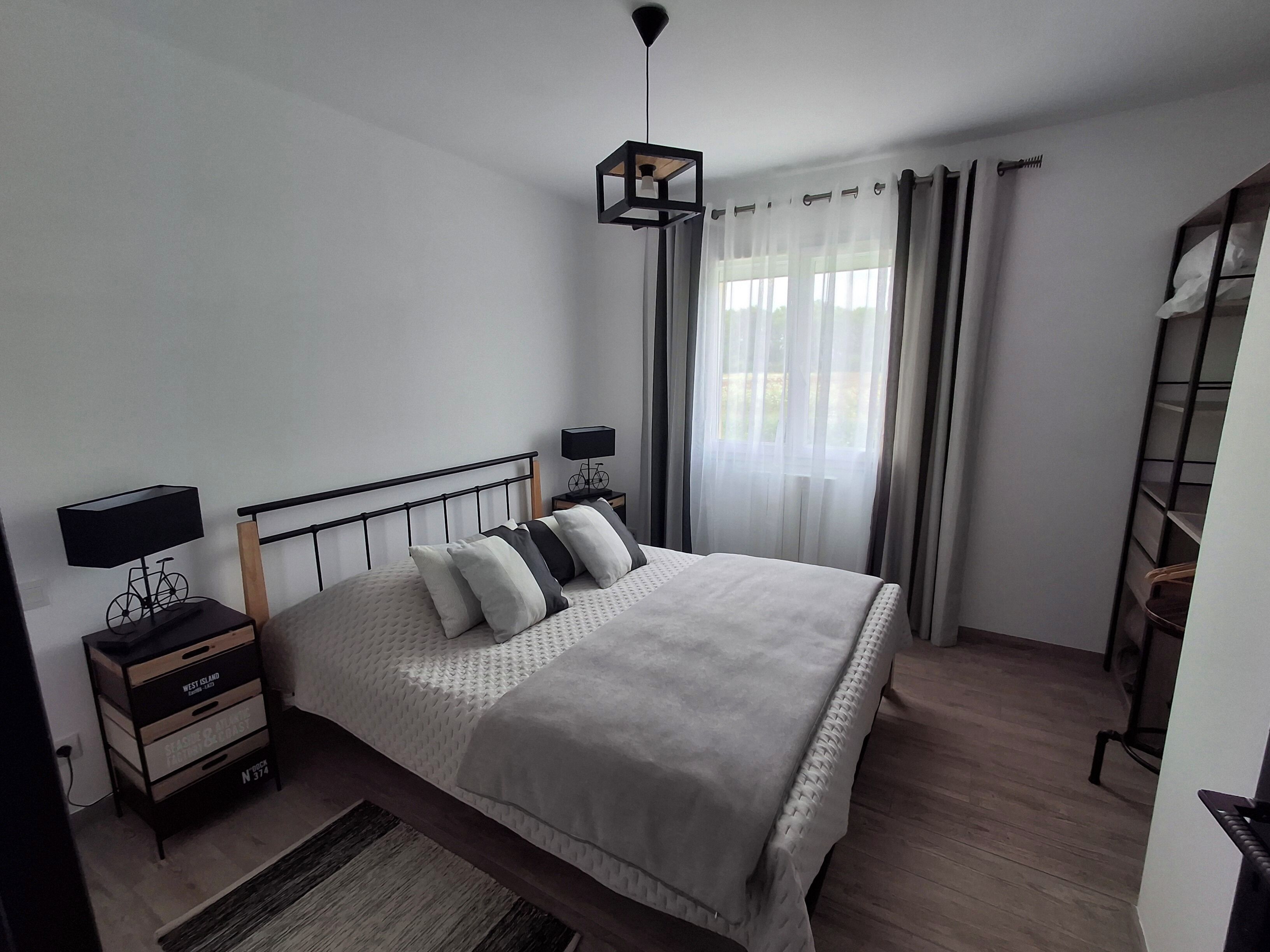 Fer et planche à repasser, Wi-Fi, draps fournis