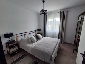 3 Schlafzimmer, Bügeleisen/Bügelbrett, Reisekinderbett, kostenloses WLAN