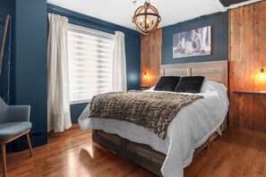 Travel cot, WiFi, bed sheets