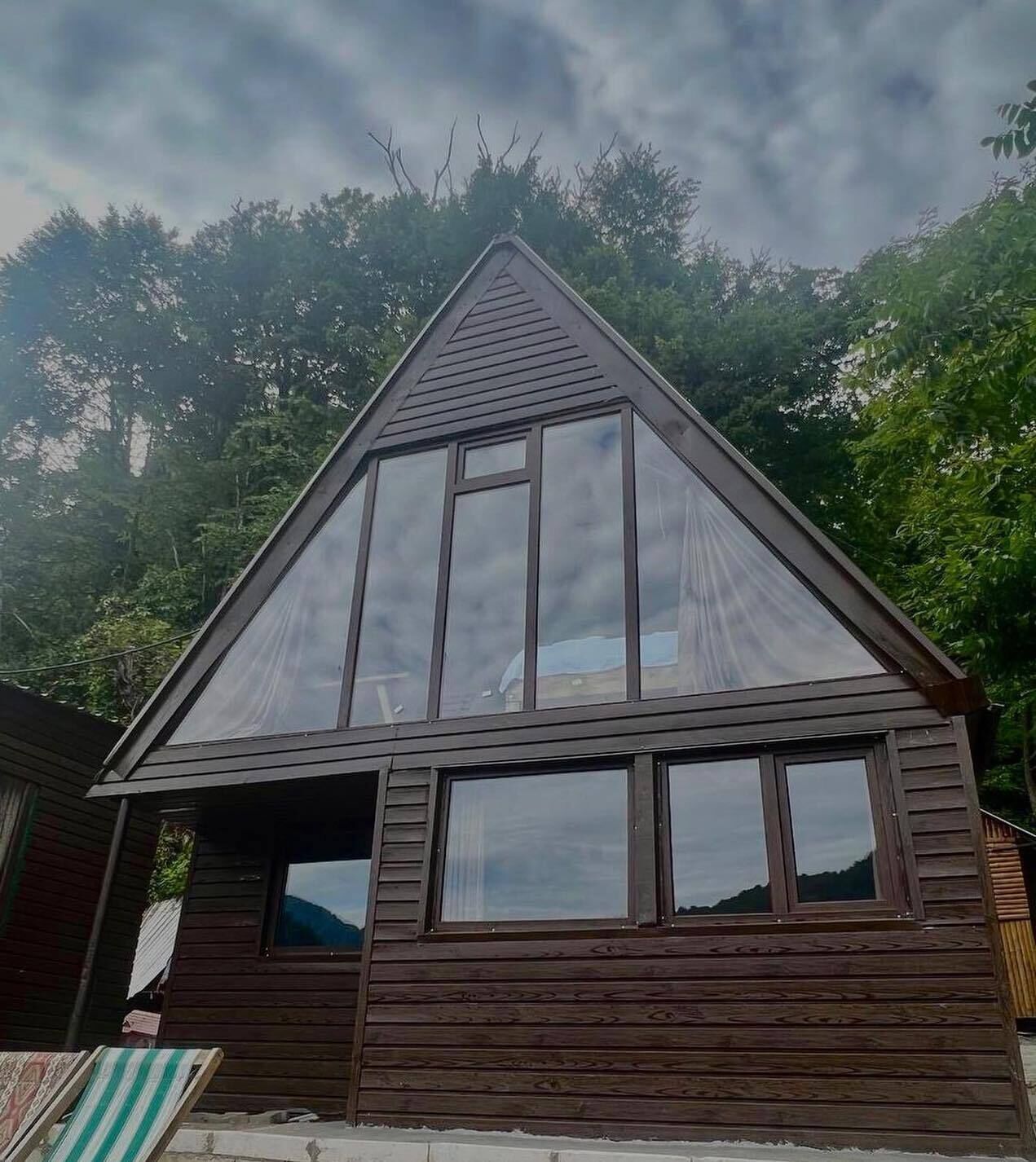 Chambre Confort Double ou avec lits jumeaux, balcon, vue montagne | Extérieur