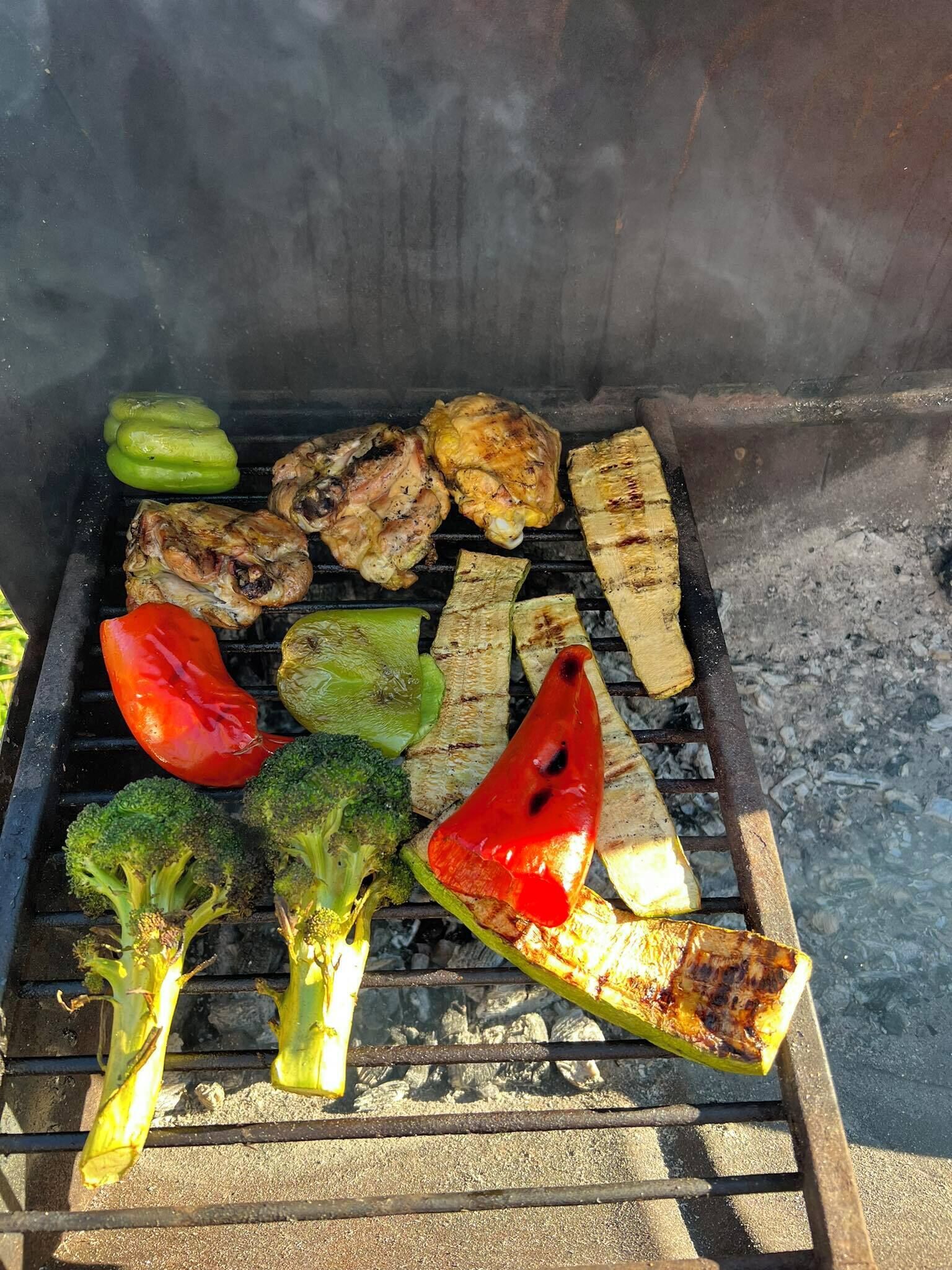 Comfort Double or Twin Room, Balcony, Mountain View | Food and drink