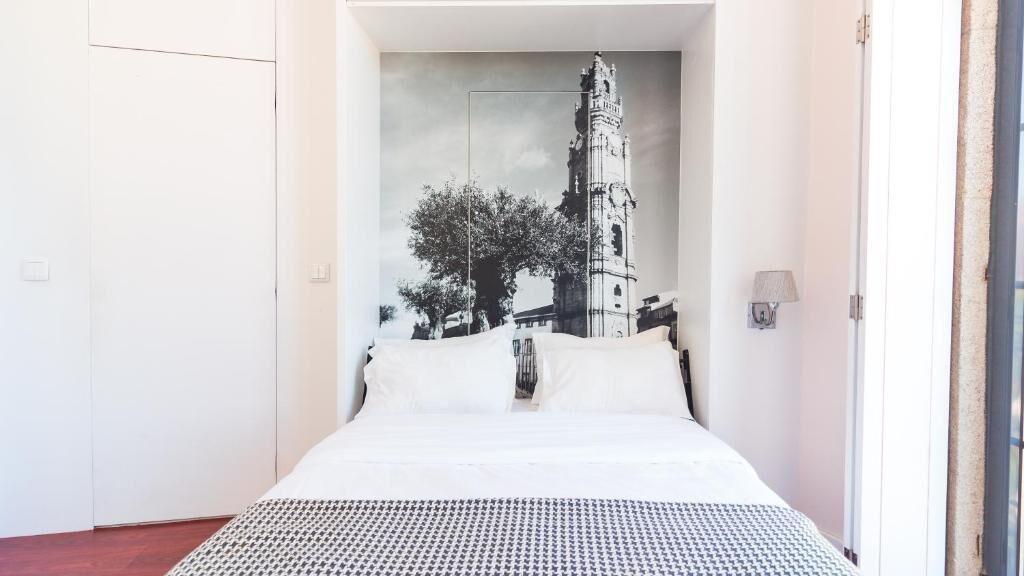 CE - 1 | Geluiddichte muren, een strijkplank/strijkijzer, gratis wifi