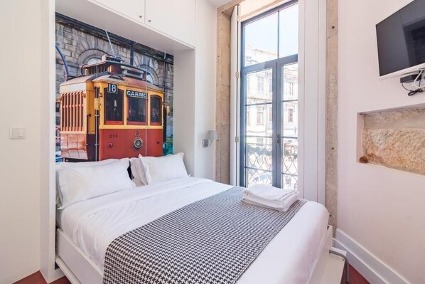 Soundproofing, iron/ironing board, free WiFi - ON Apartments - Center (Porto)