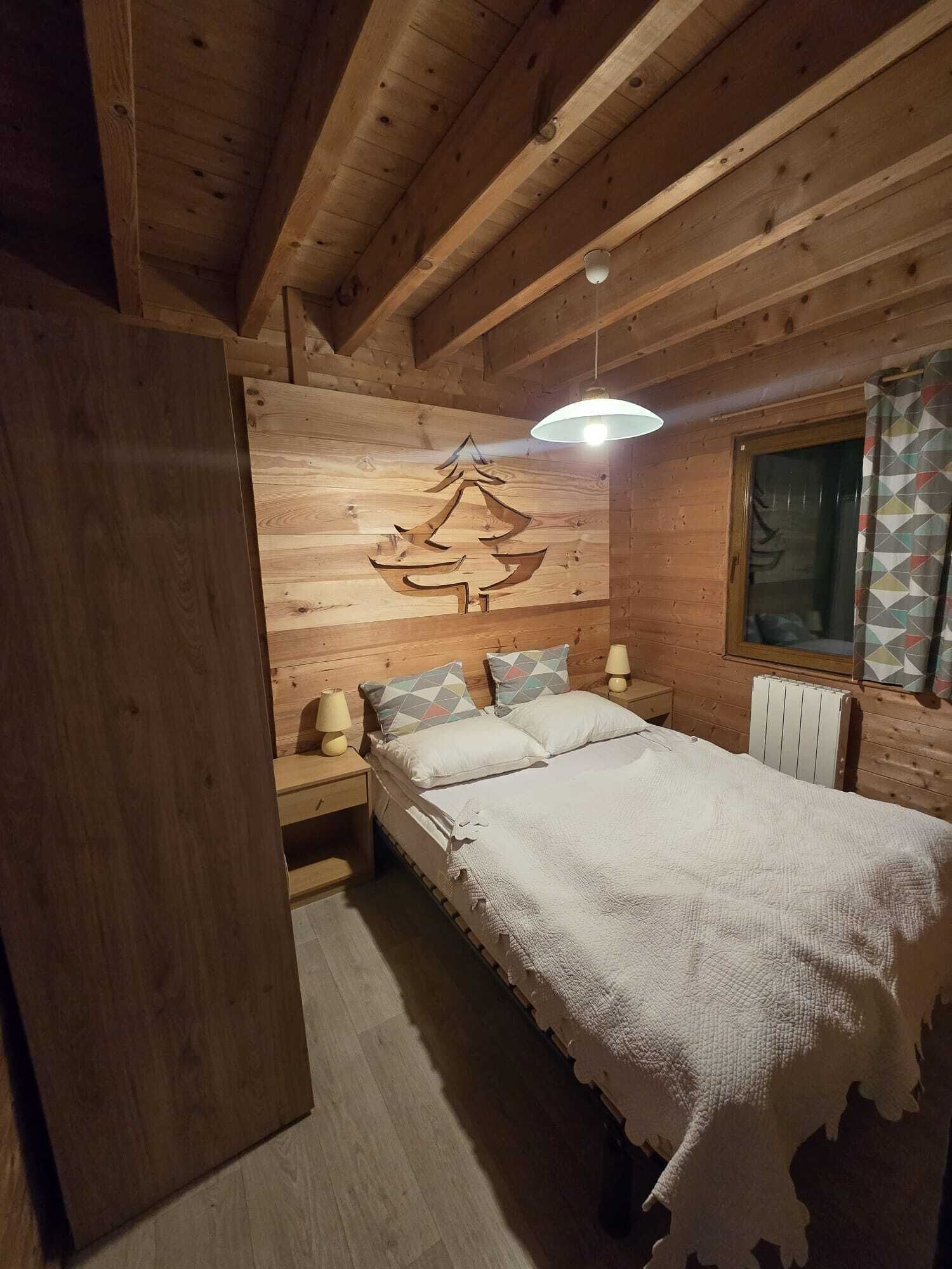 1 bedroom, iron/ironing board