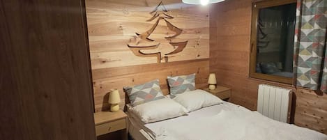 1 bedroom, iron/ironing board