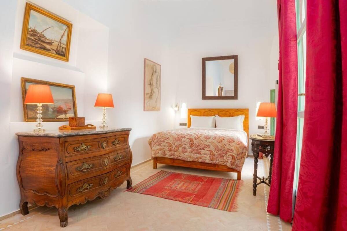 디럭스 더블룸 | 객실 내 금고, 책상, 노트북 작업 공간, 다리미/다리미판