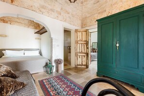 Iron/ironing board, Internet, bed sheets - Biancaluna Luxury Retreat by Perle di Puglia (Ostuni)