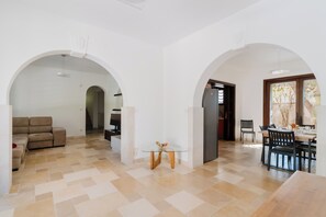 Interior - L`Oasi del Mare by BarbarHouse (Spiaggia Bella)