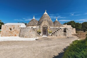 Exterior - Trullo Sant`Andrea by Perle di Puglia (Ostuni)