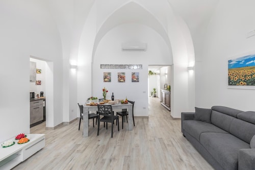 Dimora Aurea by BarbarHouse