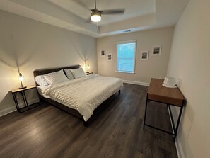2 bedrooms, iron/ironing board, WiFi, bed sheets - 2-bedroom townhome in South Augusta (Augusta)