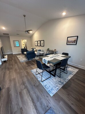 Dining - 2-bedroom townhome in South Augusta (Augusta)