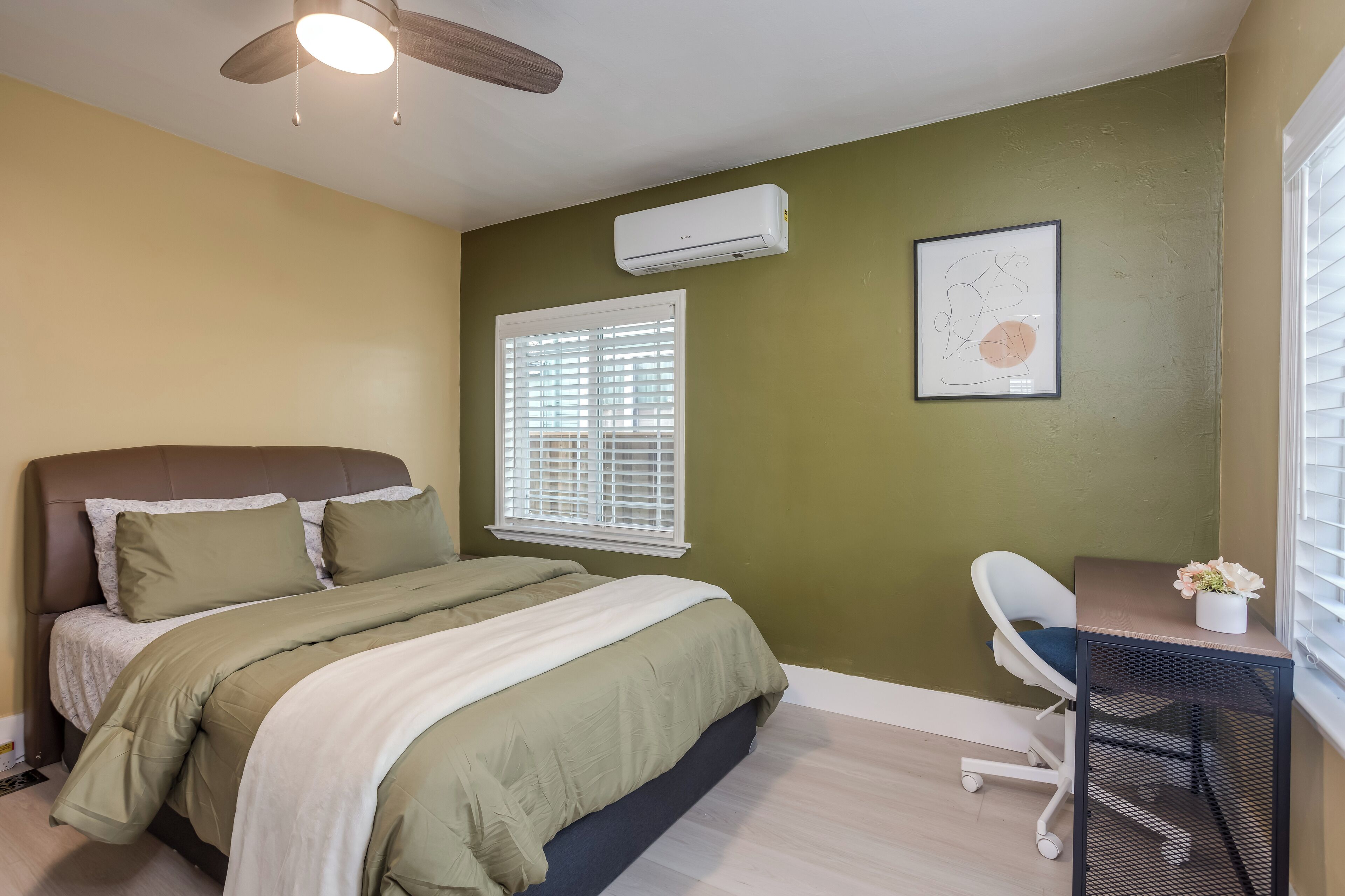 Bügeleisen/Bügelbrett, WLAN, Bettwäsche