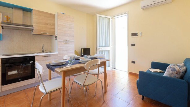 Interior - Torre Saracena Loft by BarbarHouse (Melendugno)