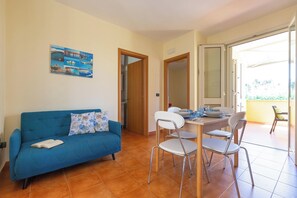 Dining - Torre Saracena Loft by BarbarHouse (Melendugno)