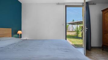 4 Schlafzimmer, Bügeleisen/Bügelbrett, WLAN