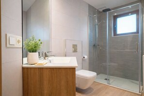 Hair dryer, towels - Aiguamog by FeelFree Rentals (Naut Aran)
