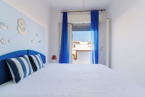 Iron/ironing board - Casina Ammare by BarbarHouse (Campomarino)