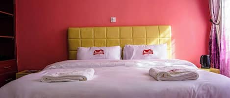 Deluxe Double Room | Free WiFi, bed sheets