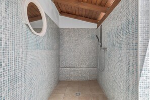 Bidet