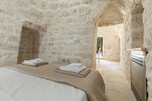 Iron/ironing board, Internet, bed sheets - Tenuta Manfredi by Perle di Puglia (Francavilla Fontana)
