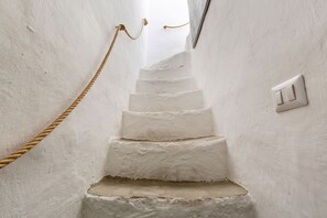 Interior - La Corte delle Arti by BarbarHouse (Matino)