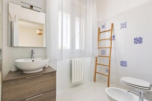 Hair dryer - Salento Essentiae by BarbarHouse (Torre Suda)